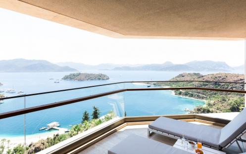 Executive Sea View Suite